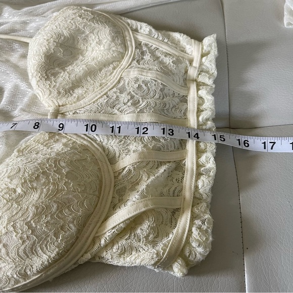 Privy Cream Ruched Bustier Blouse lace long sleeve size small - Picture 14 of 14